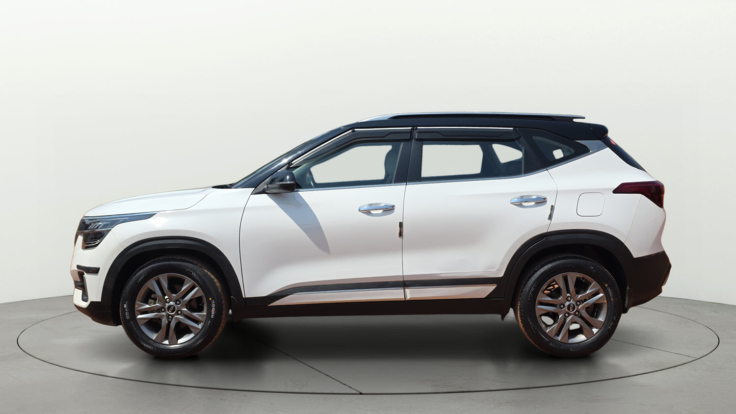Used 2020 Kia Seltos HTX IVT 1.5 Petrol Automatic exterior LEFT SIDE VIEW
