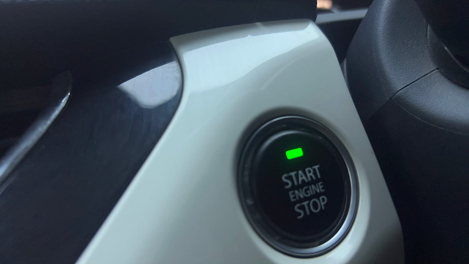 Used 2023 Tata Nexon XZA Plus (S) Petrol Automatic top_features Keyless start