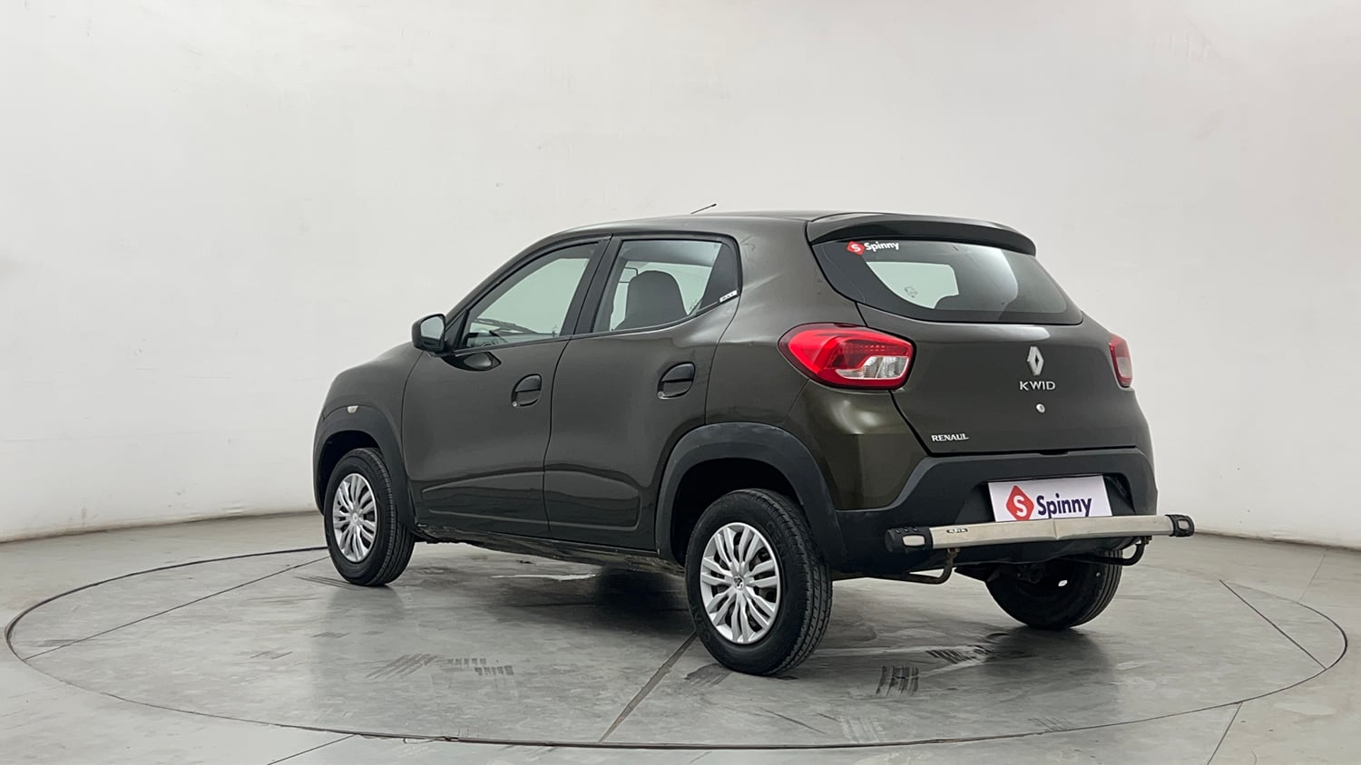 Used 2016 Renault Kwid RXT Petrol Manual exterior LEFT REAR CORNER VIEW