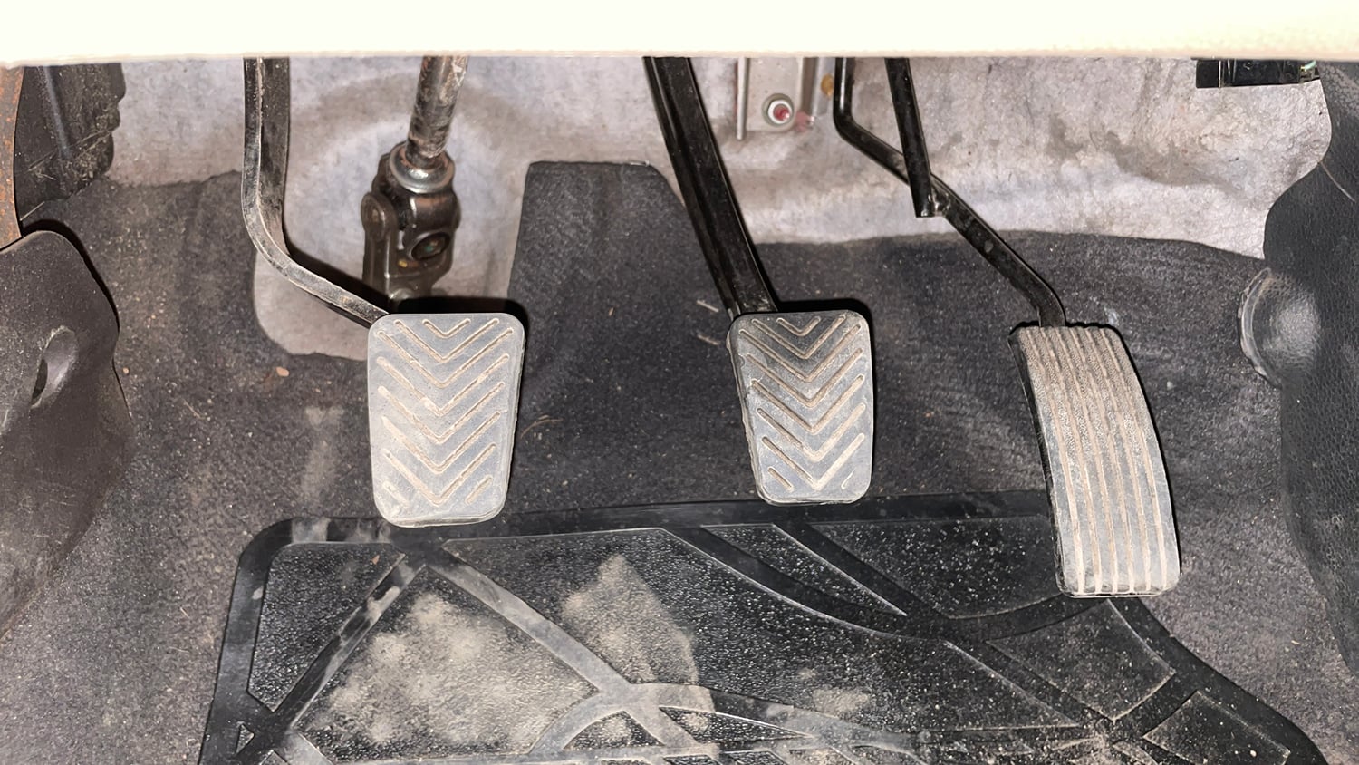 Used 2016 Hyundai Eon D-Lite + Petrol Manual interior PEDALS VIEW
