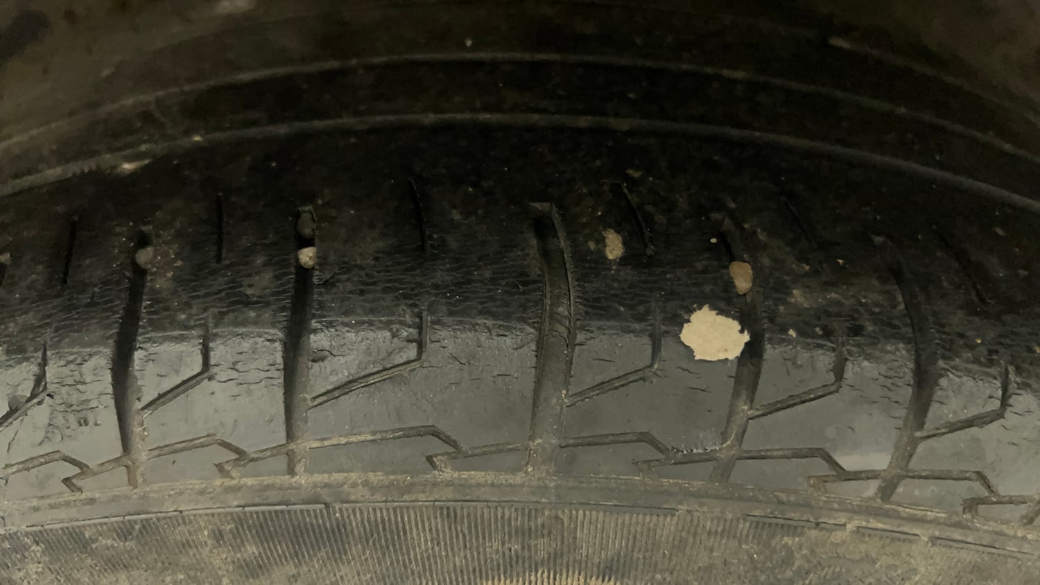 Used 2020 Hyundai Creta SX (O) 1.4 Turbo 7 DCT Petrol Automatic tyres LEFT REAR TYRE TREAD VIEW