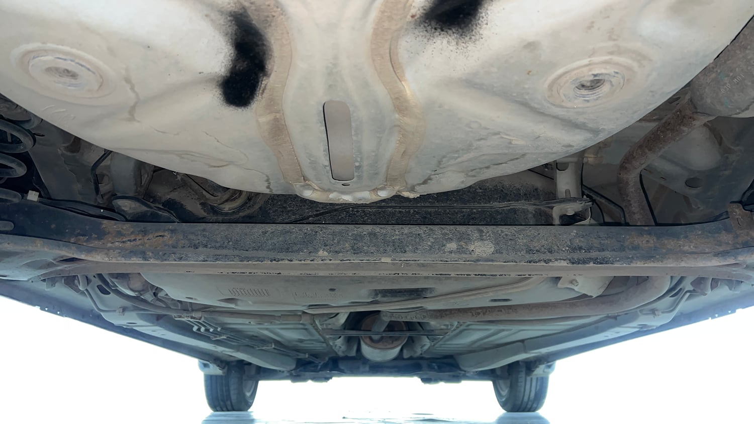 Used 2019 Toyota Glanza G Petrol Manual extra REAR UNDERBODY VIEW (TAKEN FROM REAR)