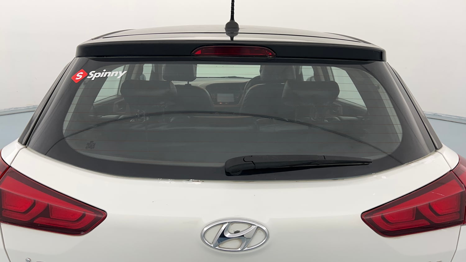 Used 2017 Hyundai Elite i20 Asta 1.4 CRDI (O) Diesel Manual exterior BACK WINDSHIELD VIEW