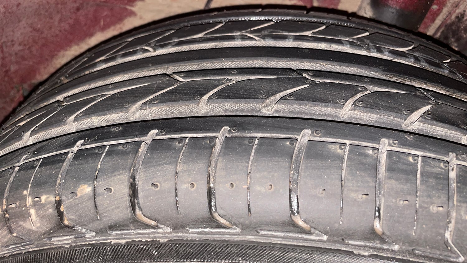 Used 2015 Hyundai Elite i20 Asta 1.2 Petrol Manual tyres LEFT REAR TYRE TREAD VIEW