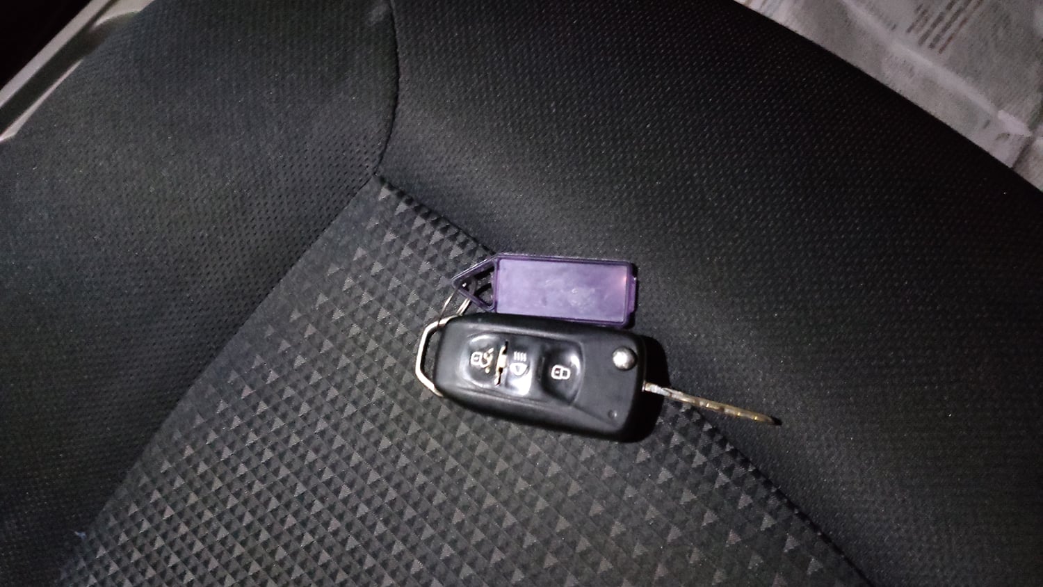 Used 2018 Tata Tiago Revotorq XZ Diesel Manual extra CAR KEY VIEW