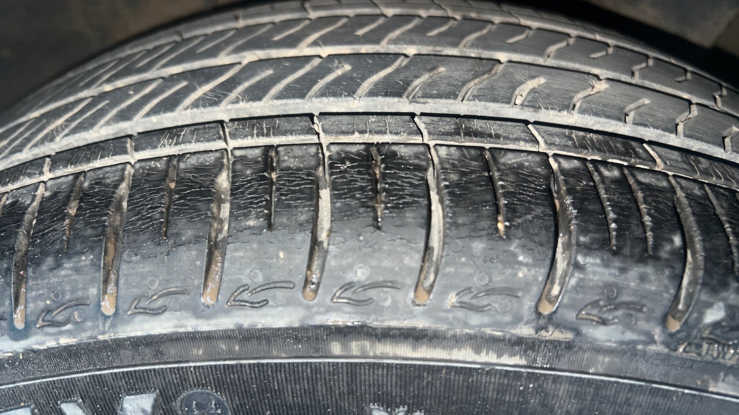 Used 2024 Hyundai Grand i10 Nios Sportz 1.2 Kappa AMT Petrol Automatic tyres LEFT REAR TYRE TREAD VIEW