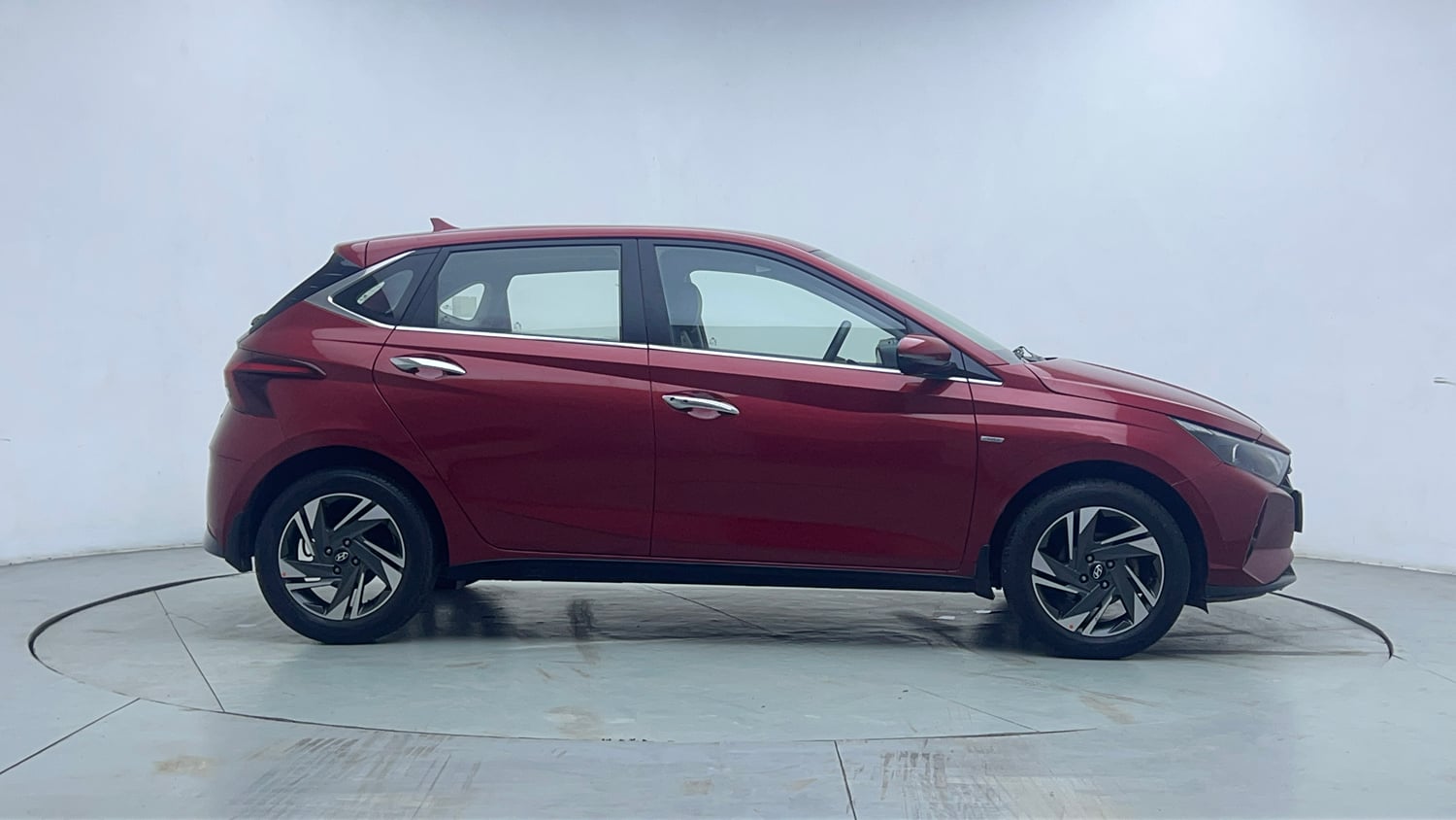 Used 2021 Hyundai i20 Asta 1.2 IVT Petrol Automatic exterior RIGHT SIDE VIEW