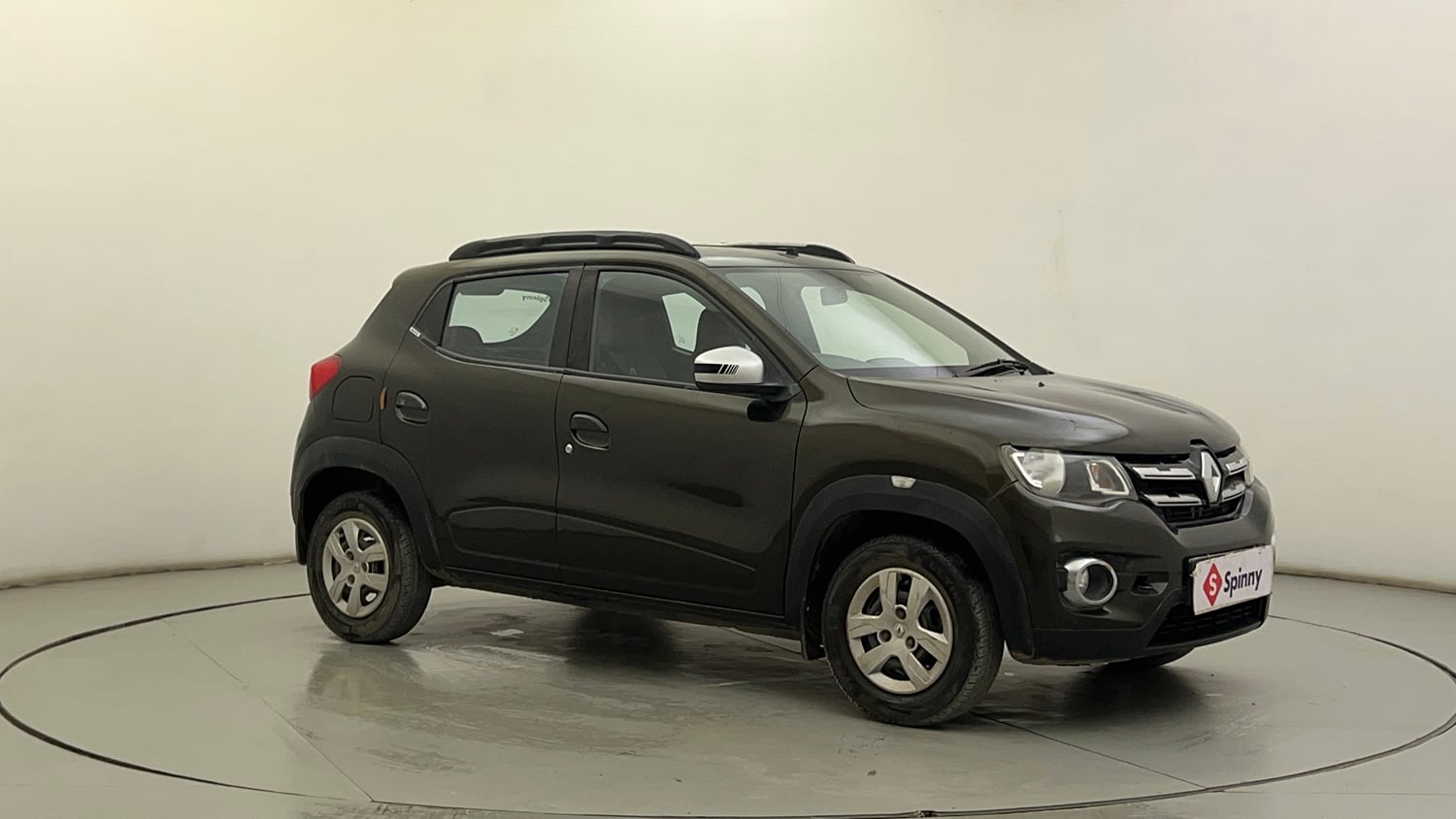 Used 2019 Renault Kwid RXT (O) 1.0 SCE Edition Petrol Manual exterior RIGHT FRONT CORNER VIEW
