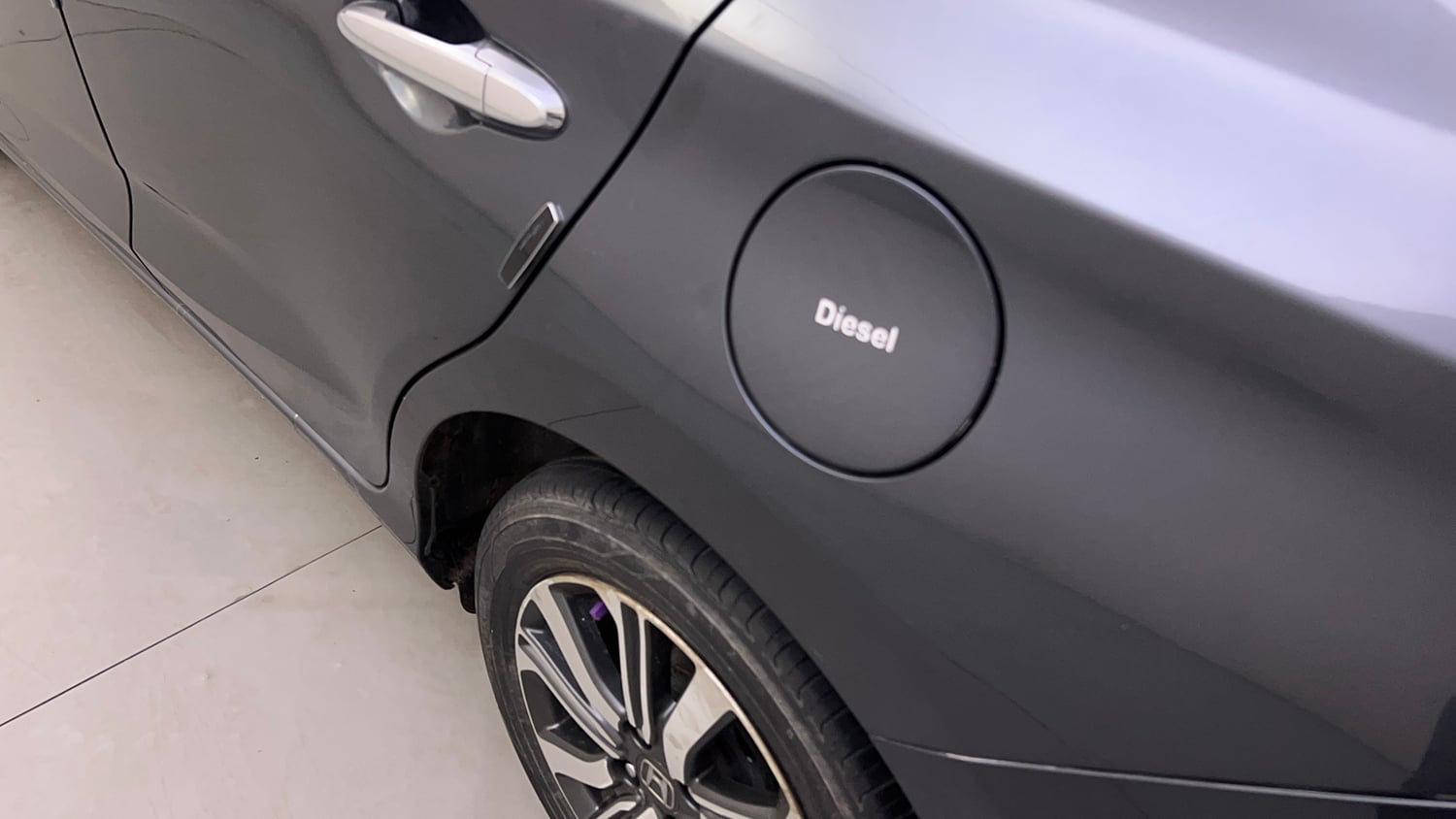 Used 2021 Honda Amaze VX MT 1.5 Diesel Diesel Manual dents MINOR DENT