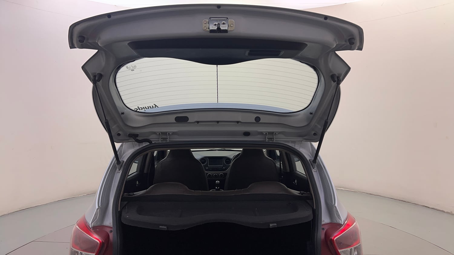 Used 2019 Hyundai Grand i10 Sportz 1.2 Kappa VTVT Petrol Manual interior DICKY DOOR OPEN VIEW