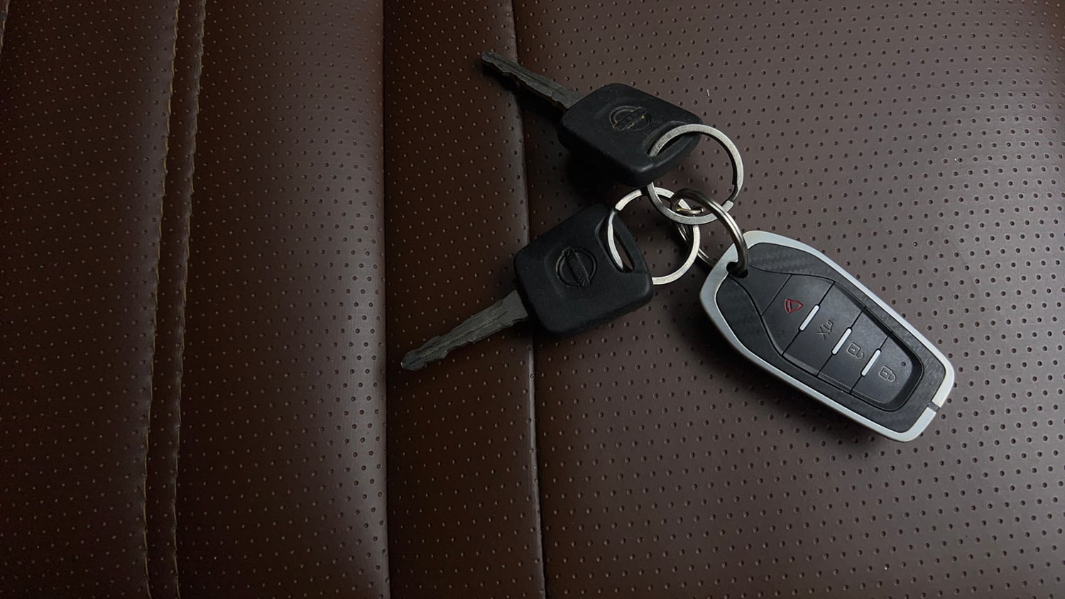 Used 2023 Nissan Magnite XE Petrol Manual extra CAR KEY VIEW