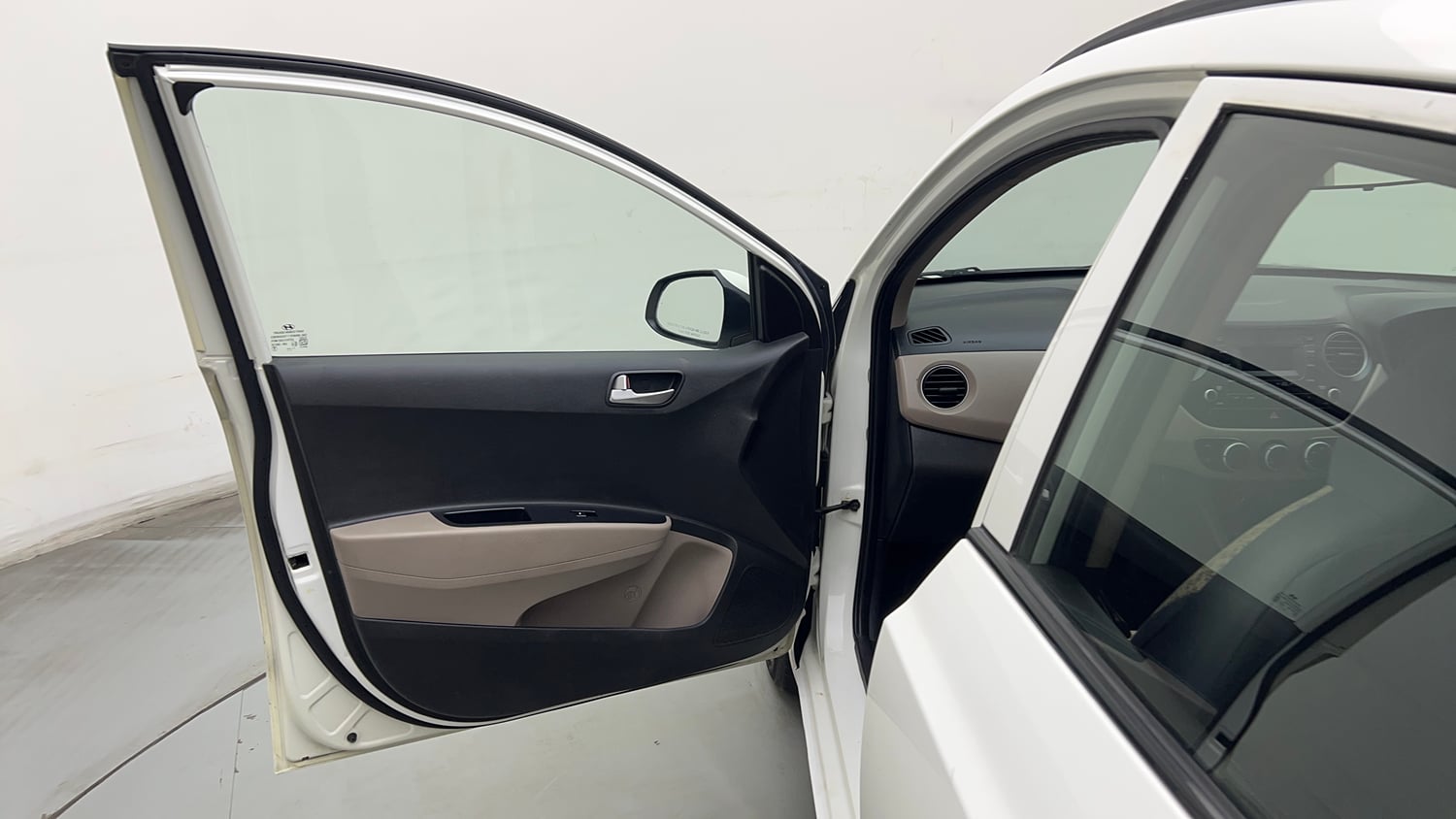 Used 2016 Hyundai Grand i10 Sportz 1.2 Kappa VTVT Petrol Manual interior LEFT FRONT DOOR OPEN VIEW