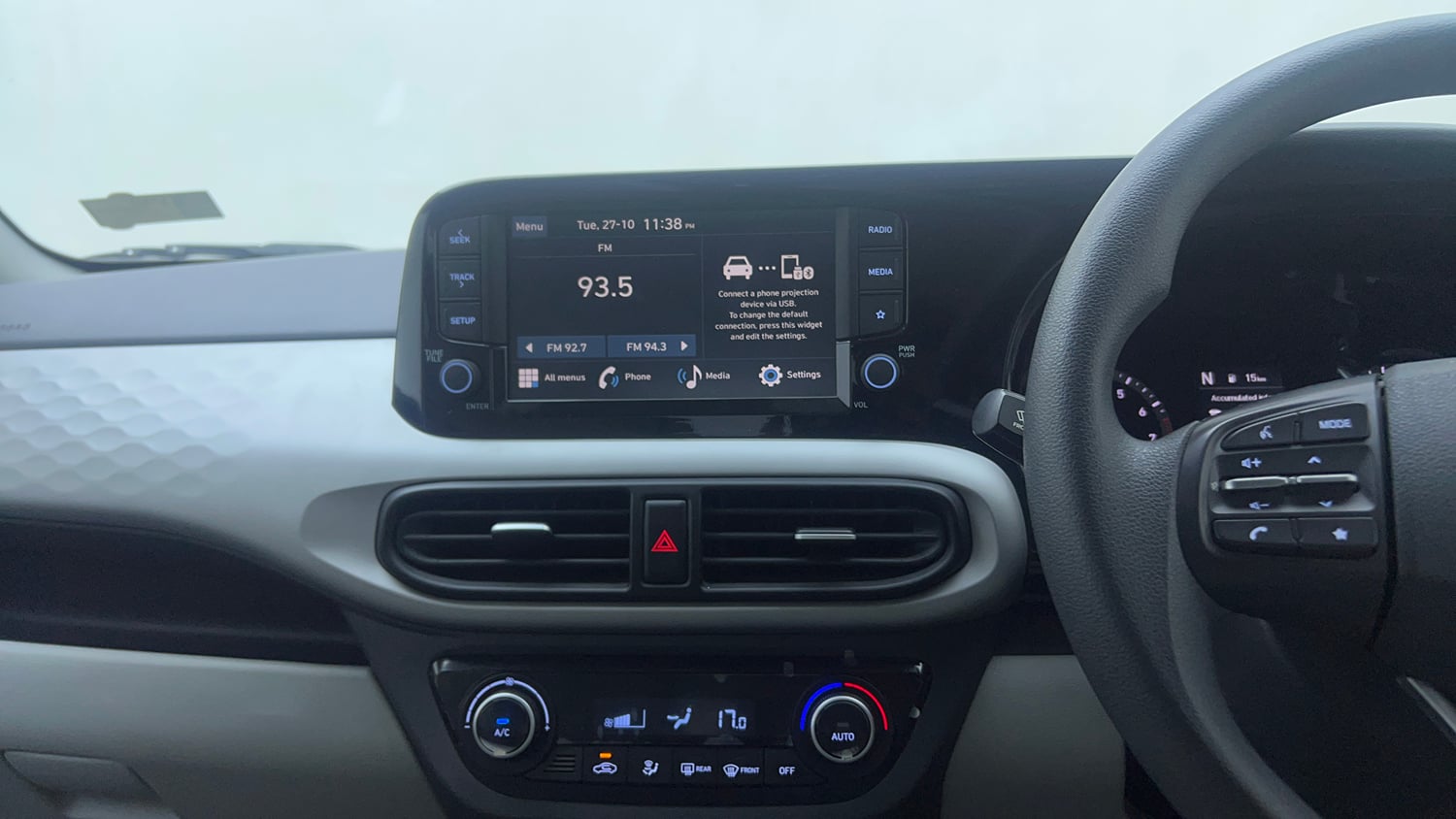 Used 2024 Hyundai Grand i10 Nios Sportz 1.2 Kappa AMT Petrol Automatic top_features Integrated (in-dash) music system