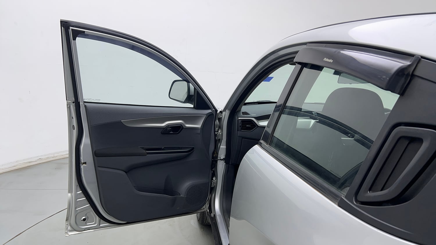 Used 2018 Mahindra KUV100 NXT K6 Plus 6 STR Petrol Manual interior LEFT FRONT DOOR OPEN VIEW