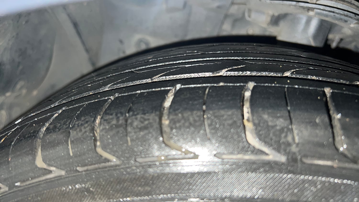 Used 2020 Ford Figo Aspire Titanium Plus 1.5 TDCi Diesel Manual tyres LEFT FRONT TYRE TREAD VIEW