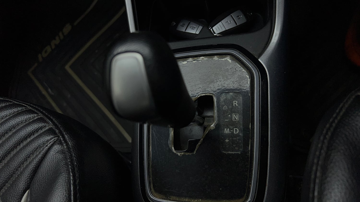 Used 2020 Maruti Suzuki Ignis Alpha 1.2 AMT Petrol Automatic interior GEAR  KNOB VIEW