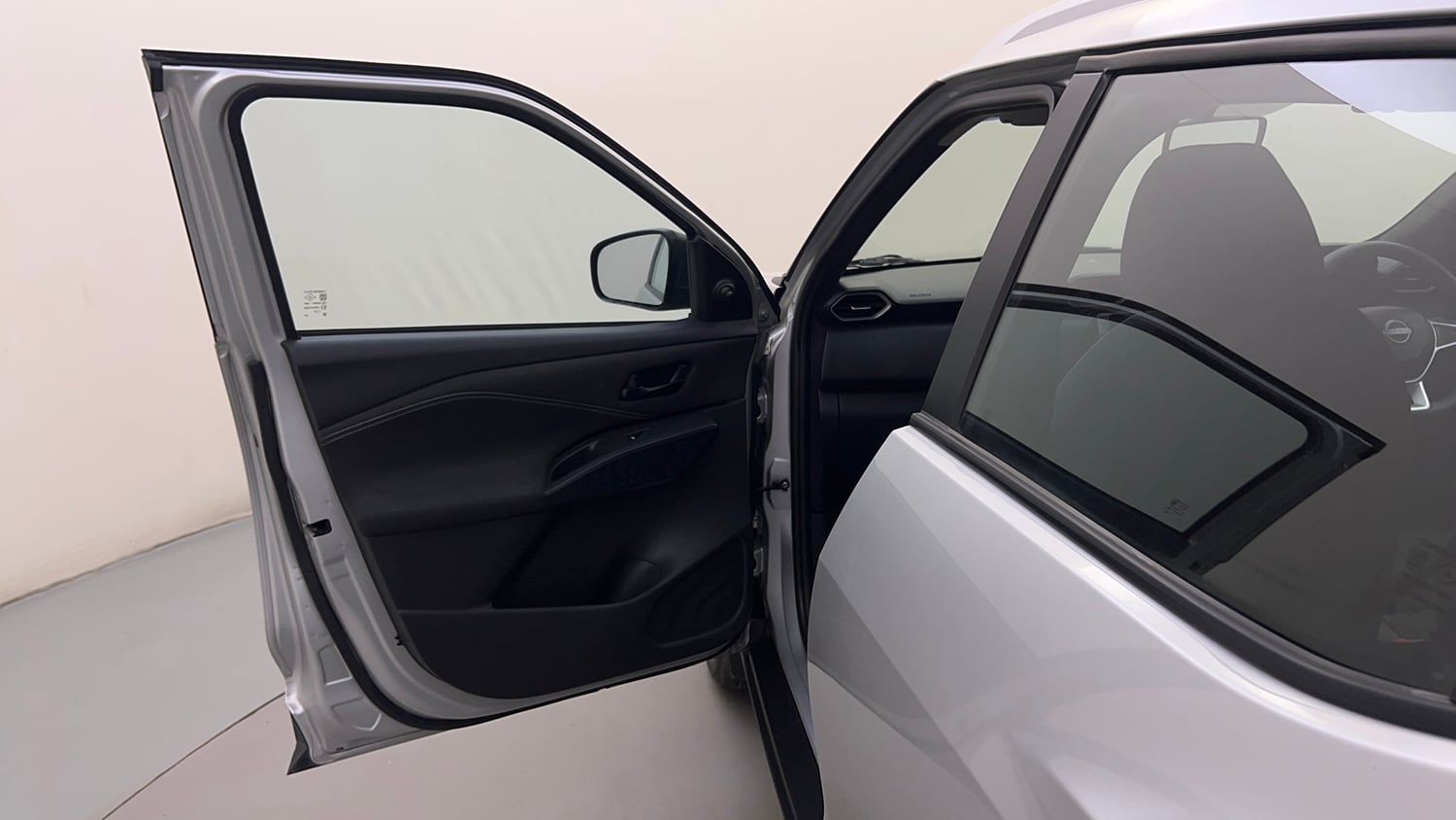 Used 2025 Nissan Magnite Visia B4D 1.0 Petrol AMT Petrol Automatic interior LEFT FRONT DOOR OPEN VIEW
