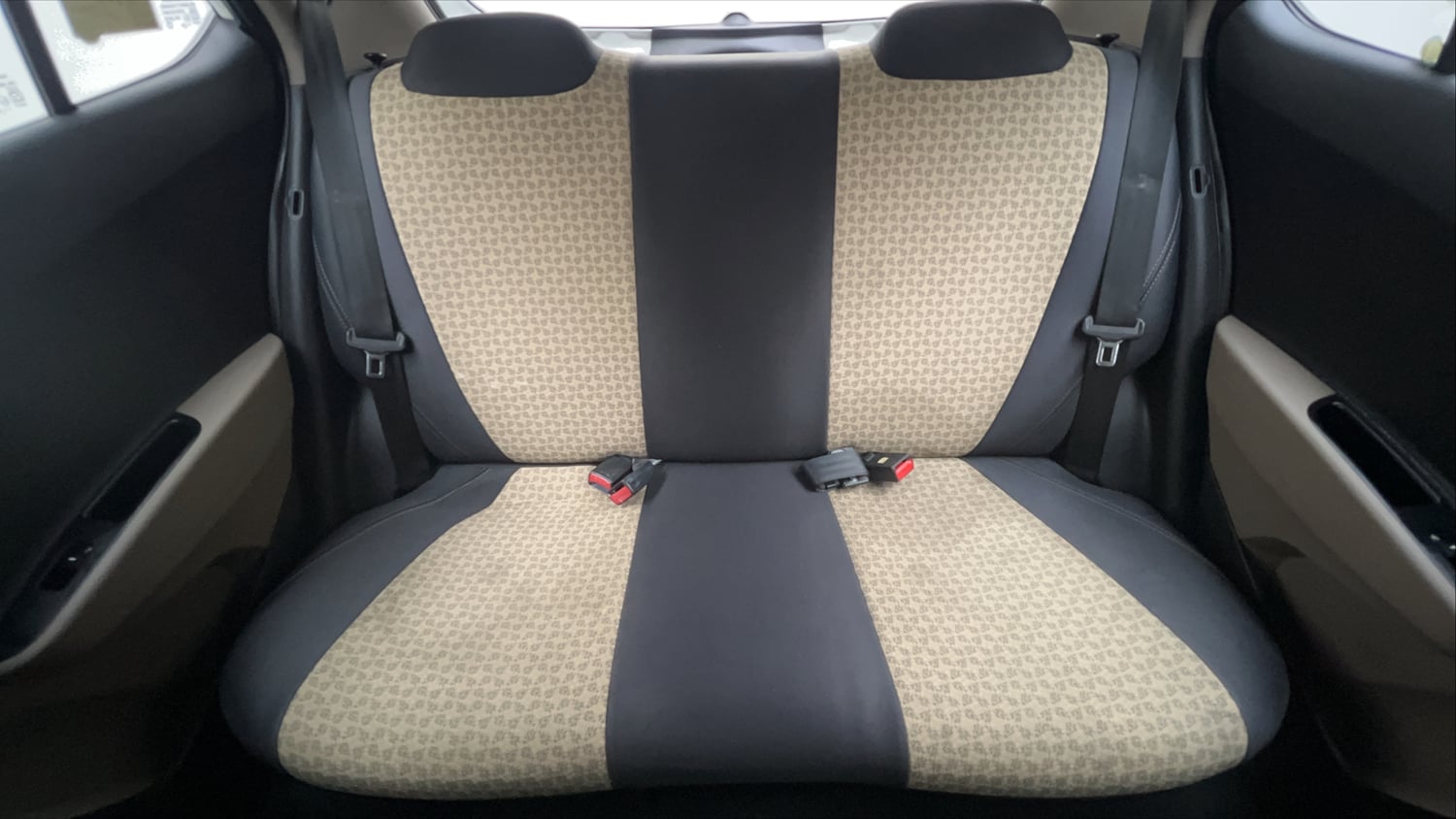 Used 2016 Hyundai Grand i10 Sportz 1.2 Kappa VTVT Petrol Manual interior REAR SEAT CONDITION VIEW