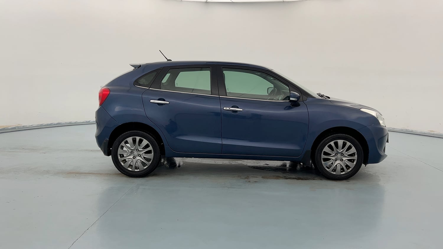 Used 2018 Maruti Suzuki Baleno Zeta 1.2 Petrol Manual exterior RIGHT SIDE VIEW