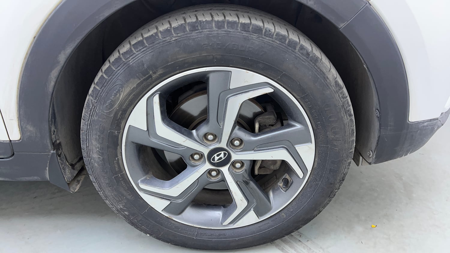 Used 2019 Hyundai Creta SX 1.6 AT Petrol Petrol Automatic tyres RIGHT FRONT TYRE RIM VIEW