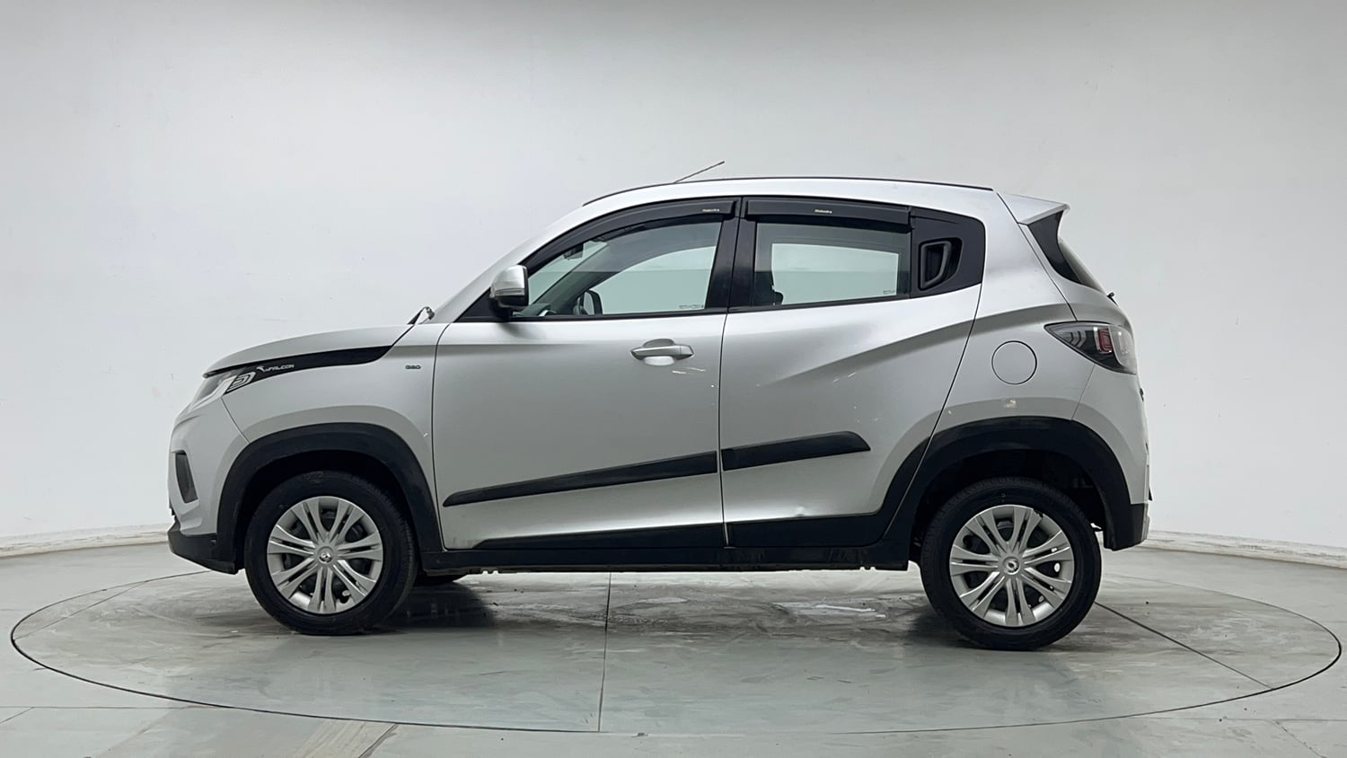 Used 2018 Mahindra KUV100 NXT K6 Plus 6 STR Petrol Manual exterior LEFT SIDE VIEW
