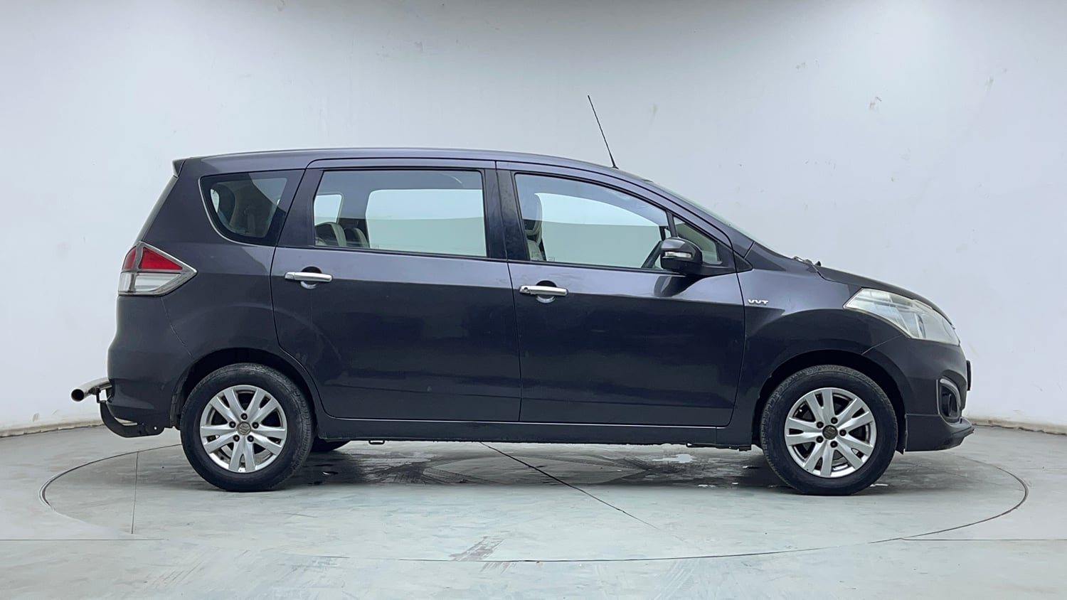 Used 2018 Maruti Suzuki Ertiga ZXI Petrol Manual exterior RIGHT SIDE VIEW