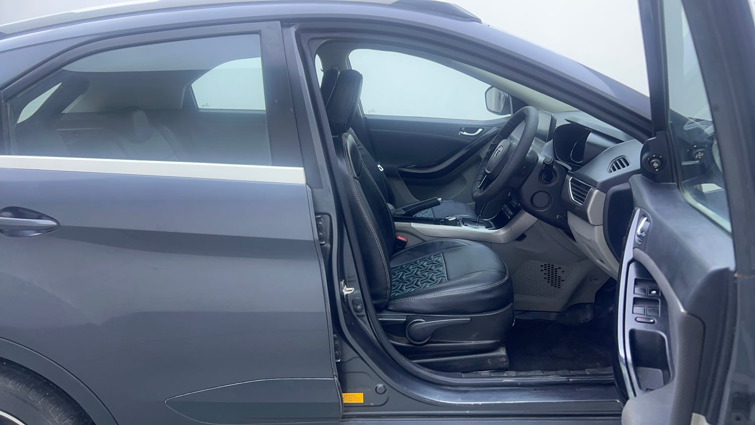 Used 2019 Tata Nexon XZA Plus Petrol Petrol Automatic interior RIGHT SIDE FRONT DOOR CABIN VIEW