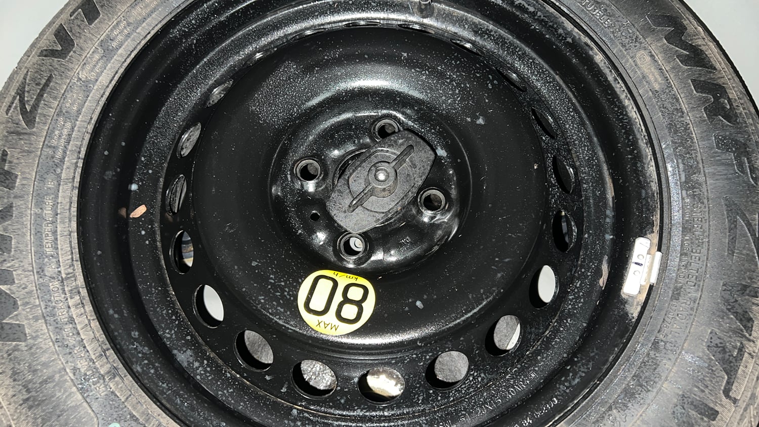 Used 2020 Maruti Suzuki Baleno Zeta Petrol Manual tyres SPARE TYRE VIEW