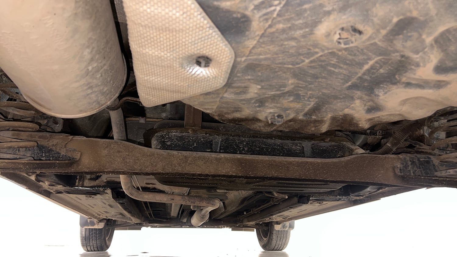 Used 2025 Nissan Magnite Visia B4D 1.0 Petrol AMT Petrol Automatic extra REAR UNDERBODY VIEW (TAKEN FROM REAR)