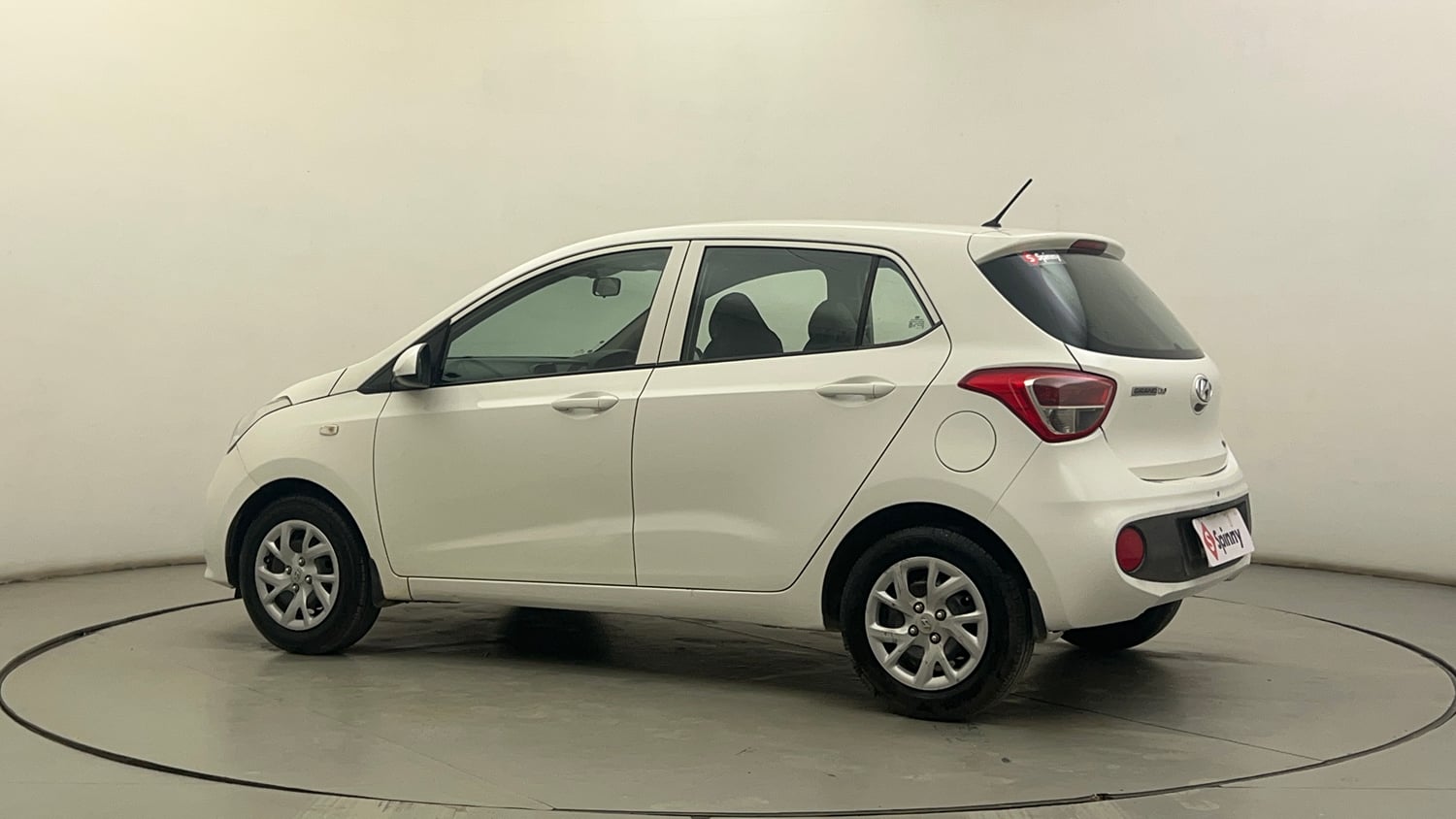Used 2017 Hyundai Grand i10 Magna AT 1.2 Kappa VTVT Petrol Automatic exterior LEFT REAR CORNER VIEW