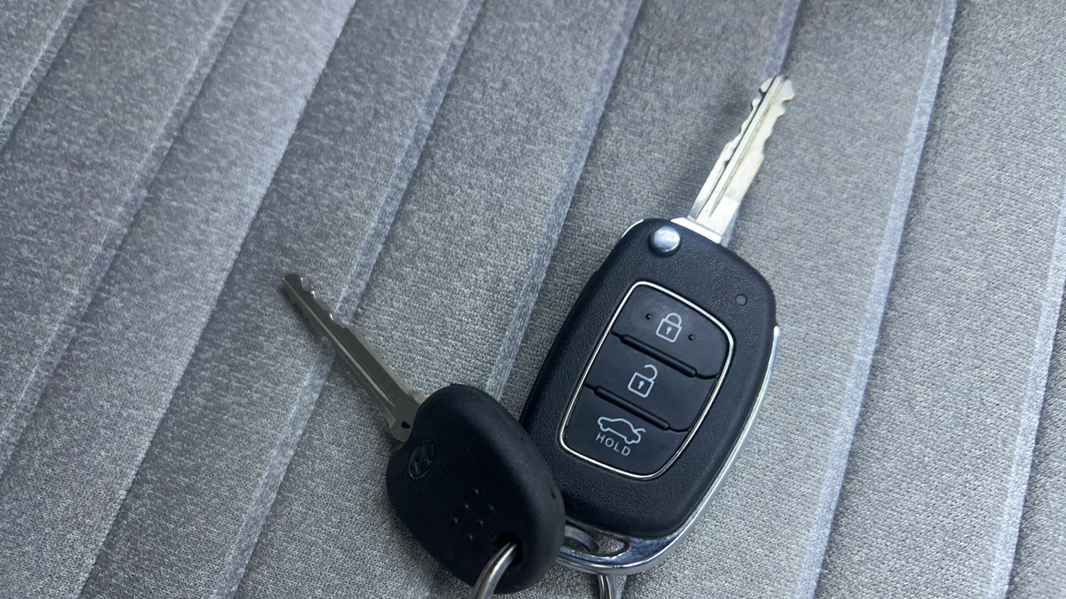 Used 2024 Hyundai Grand i10 Nios Sportz 1.2 Kappa AMT Petrol Automatic extra CAR KEY VIEW