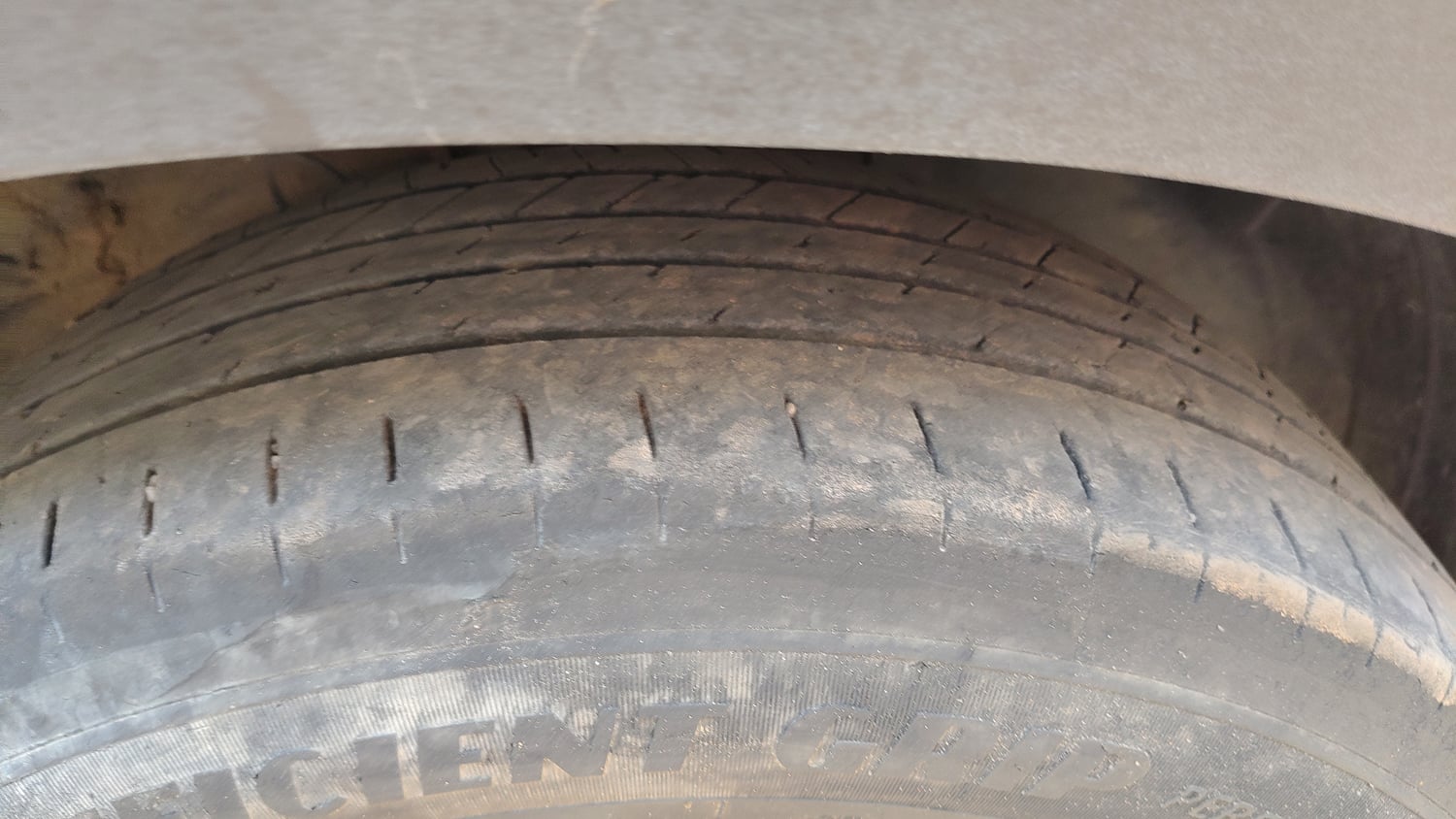 Used 2022 Hyundai Venue SX 1.0 Turbo Petrol Manual tyres RIGHT FRONT TYRE TREAD VIEW