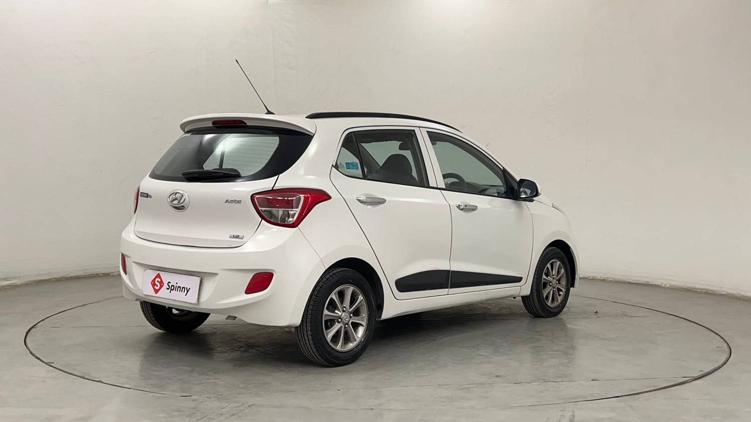 Used 2016 Hyundai Grand i10 Asta 1.2 Kappa VTVT (O) Petrol Manual exterior RIGHT REAR CORNER VIEW