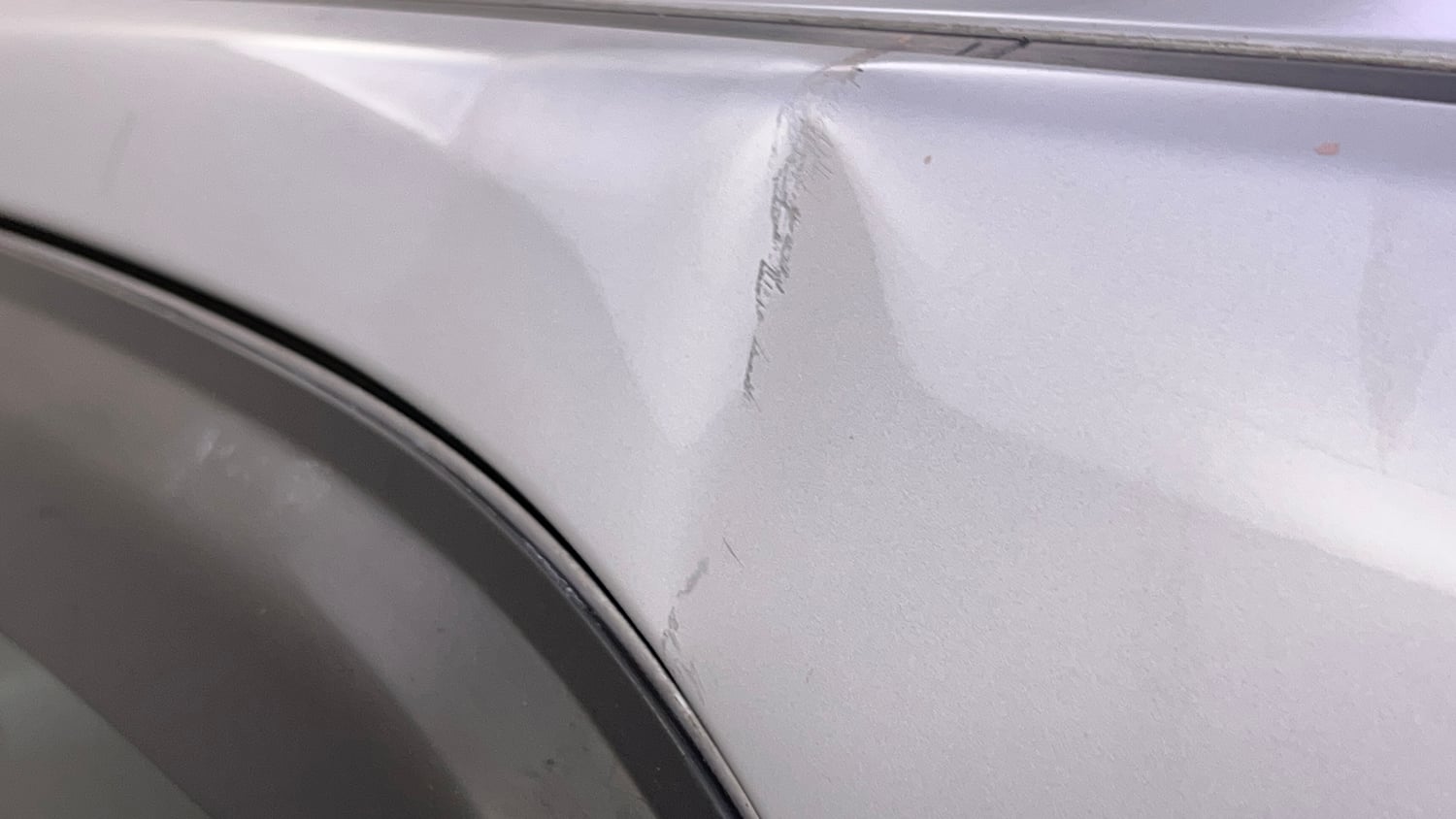 Used 2014 Hyundai Eon Era + Petrol Manual dents MINOR SCRATCH