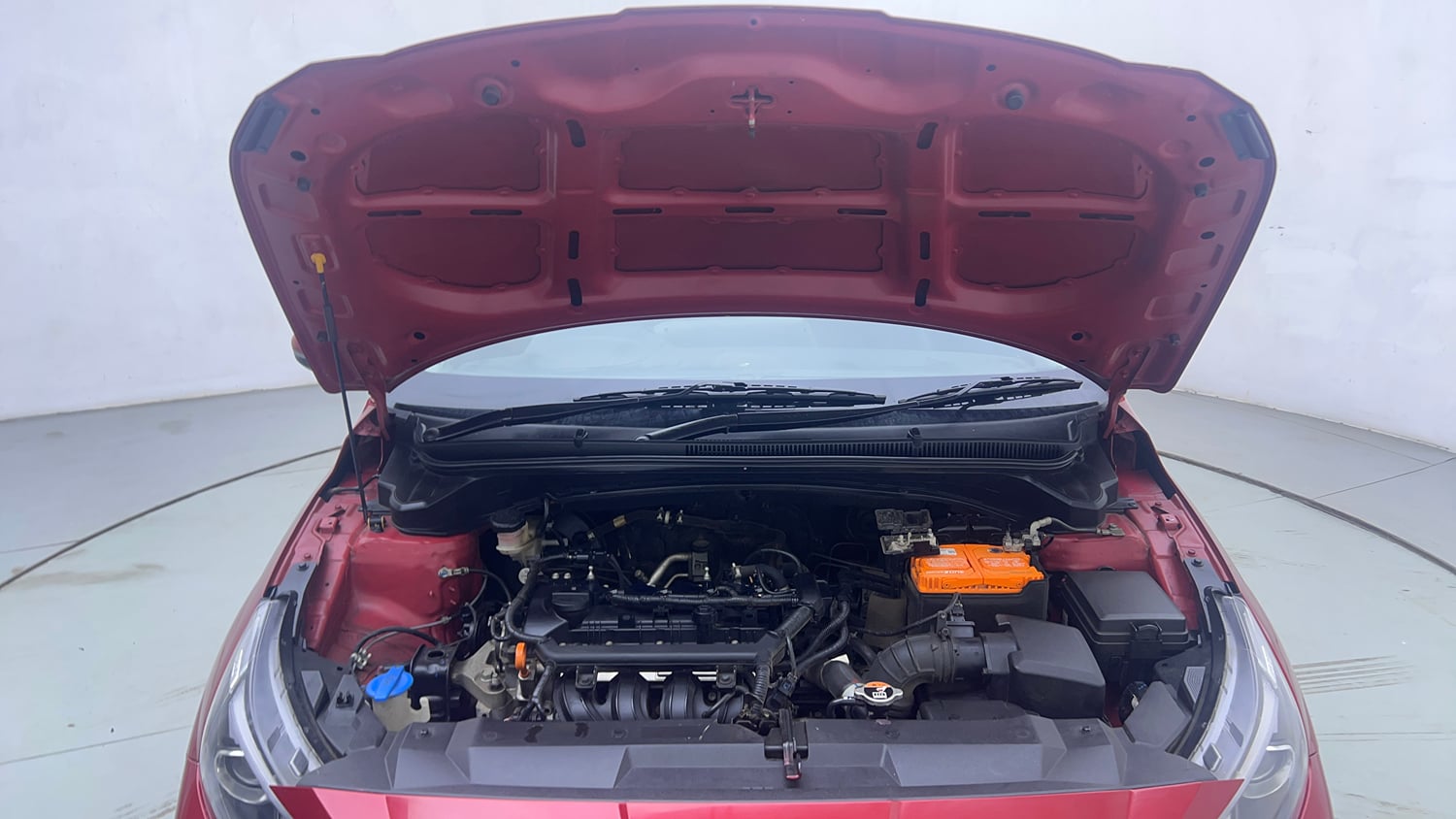 Used 2021 Hyundai i20 Asta 1.2 IVT Petrol Automatic engine ENGINE & BONNET OPEN FRONT VIEW