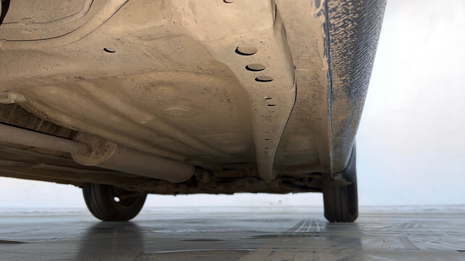 Used 2022 Maruti Suzuki Ignis Sigma 1.2 MT Petrol Manual extra REAR RIGHT UNDERBODY VIEW