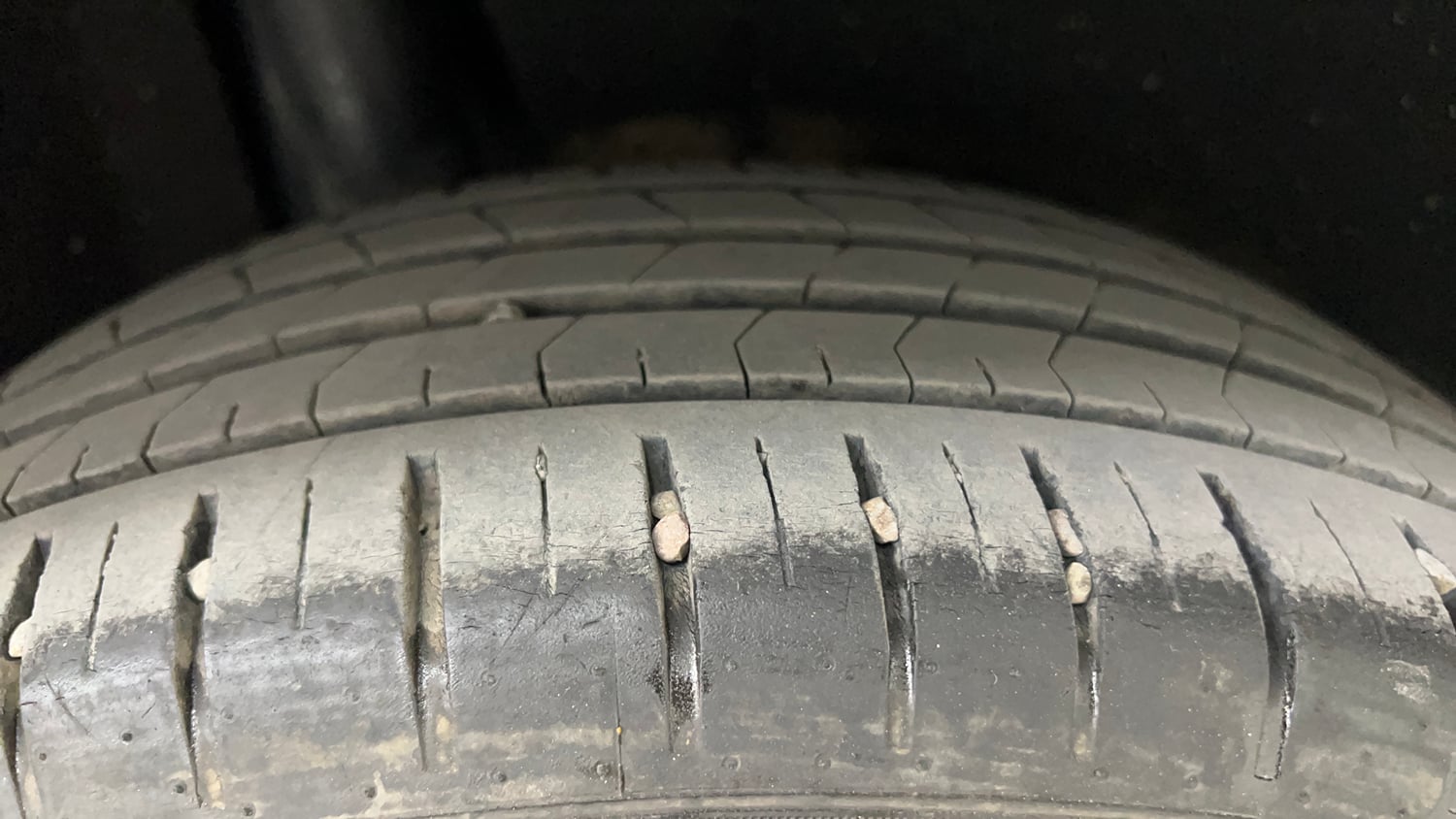 Used 2021 Maruti Suzuki Baleno Zeta Automatic Petrol Automatic tyres RIGHT REAR TYRE TREAD VIEW
