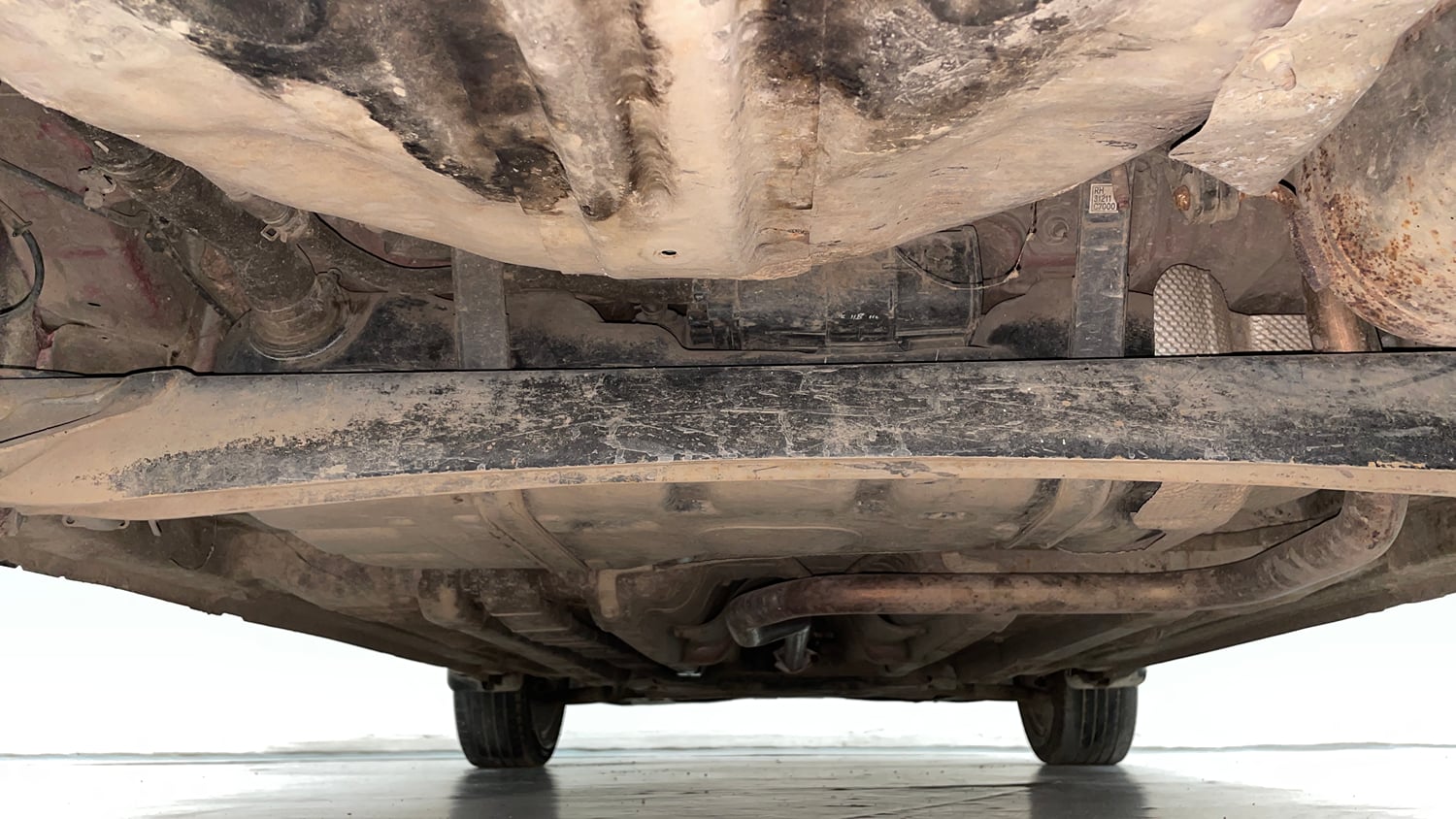 Used 2015 Hyundai Elite i20 Asta 1.2 Petrol Manual extra REAR UNDERBODY VIEW (TAKEN FROM REAR)
