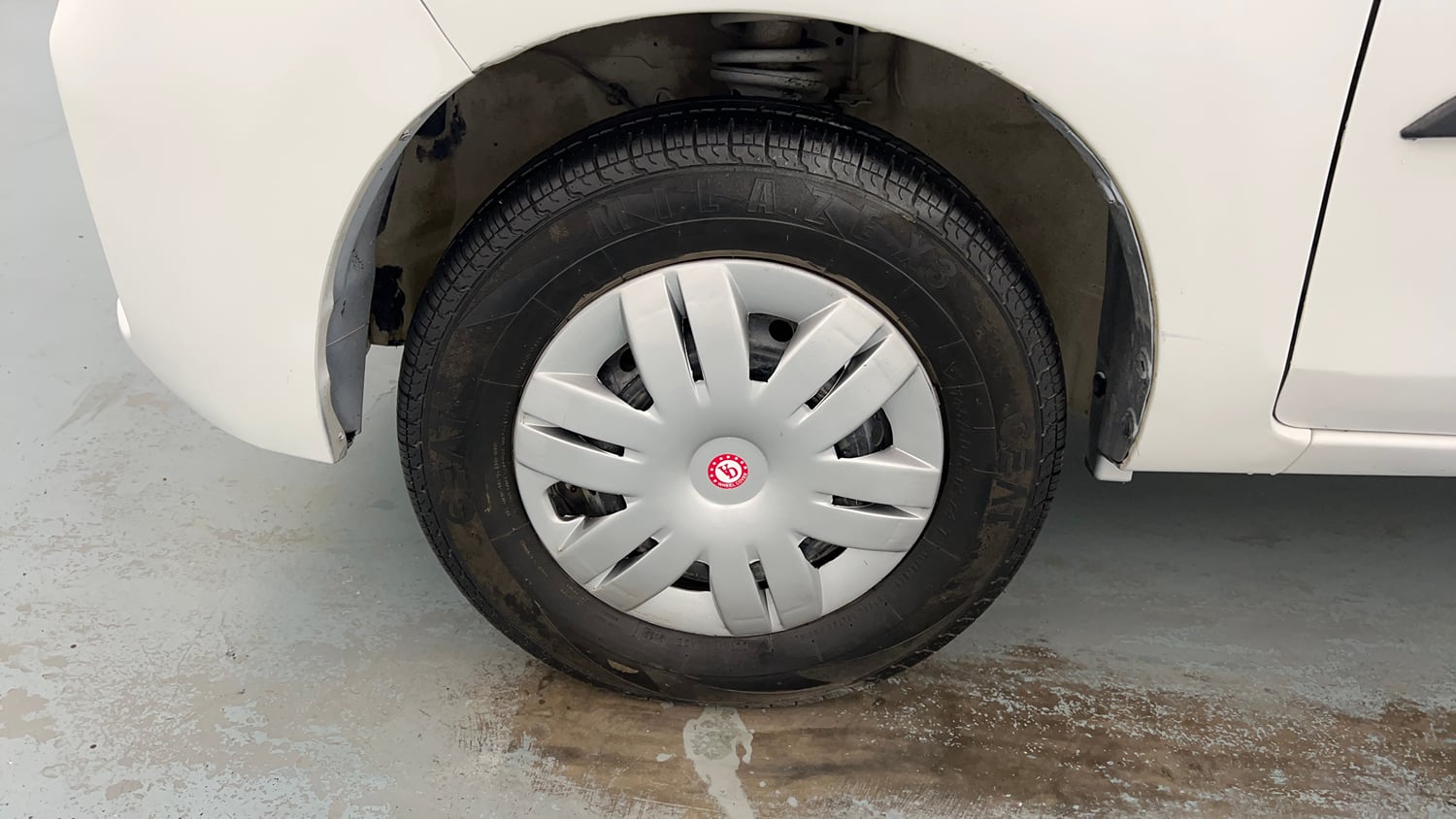 Used 2019 Maruti Suzuki Alto 800 VXi Petrol Manual tyres LEFT FRONT TYRE RIM VIEW