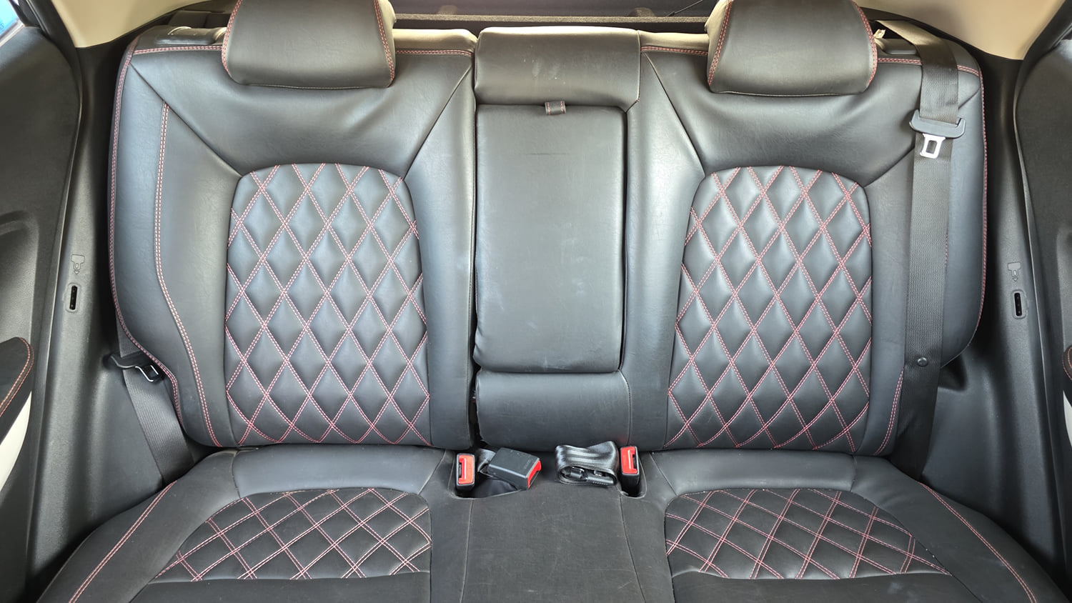 Used 2023 Hyundai Venue SX 1.2 Petrol Petrol Manual interior REAR SEAT CONDITION VIEW