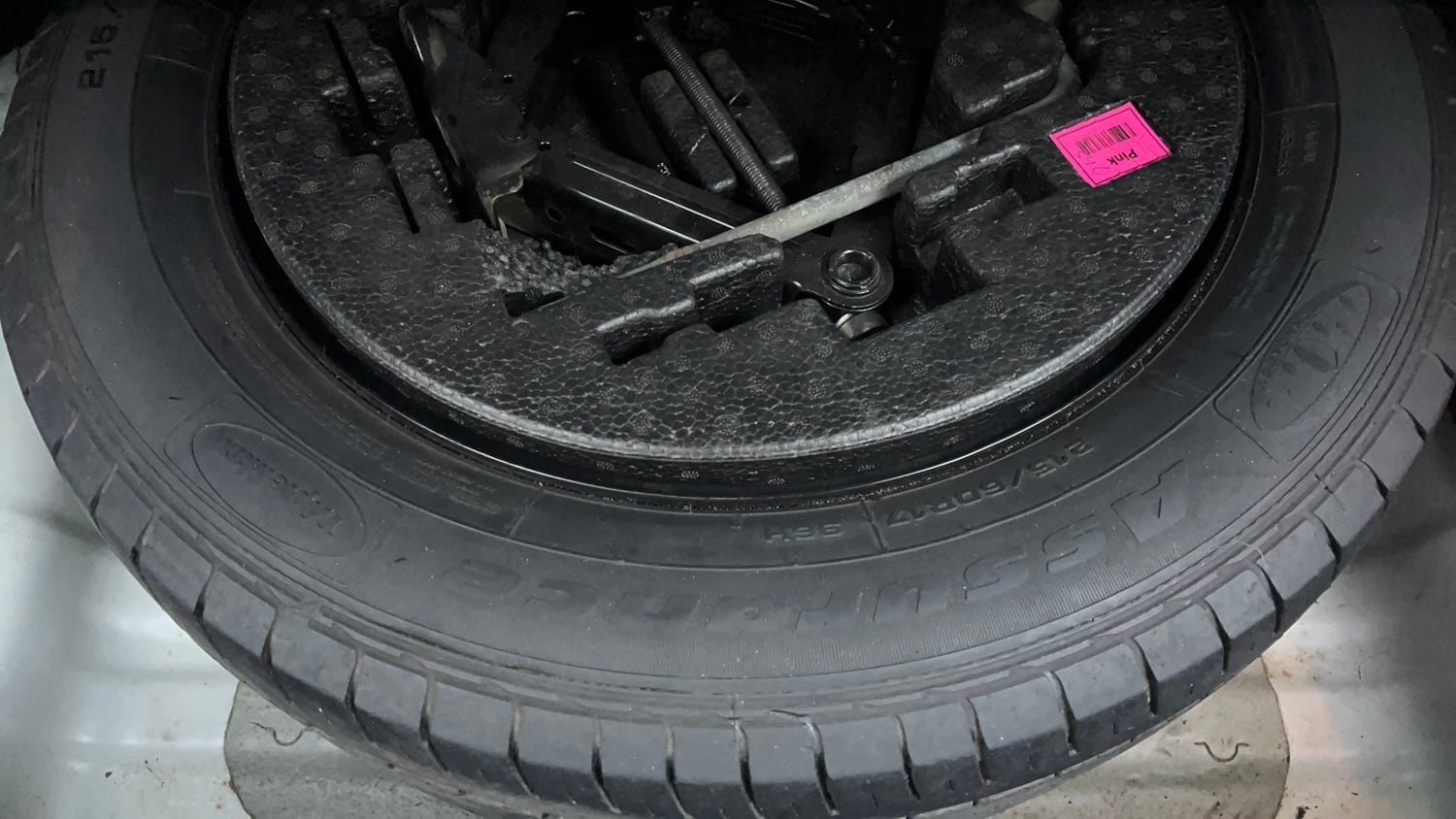 Used 2019 Hyundai Creta SX 1.6 AT Petrol Petrol Automatic tyres SPARE TYRE VIEW
