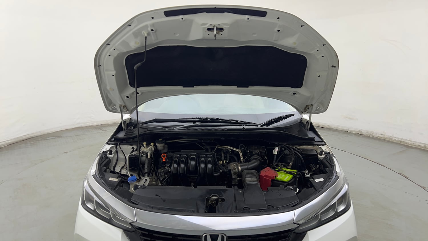Used 2024 Honda City SV Petrol MT Petrol Manual engine ENGINE & BONNET OPEN FRONT VIEW