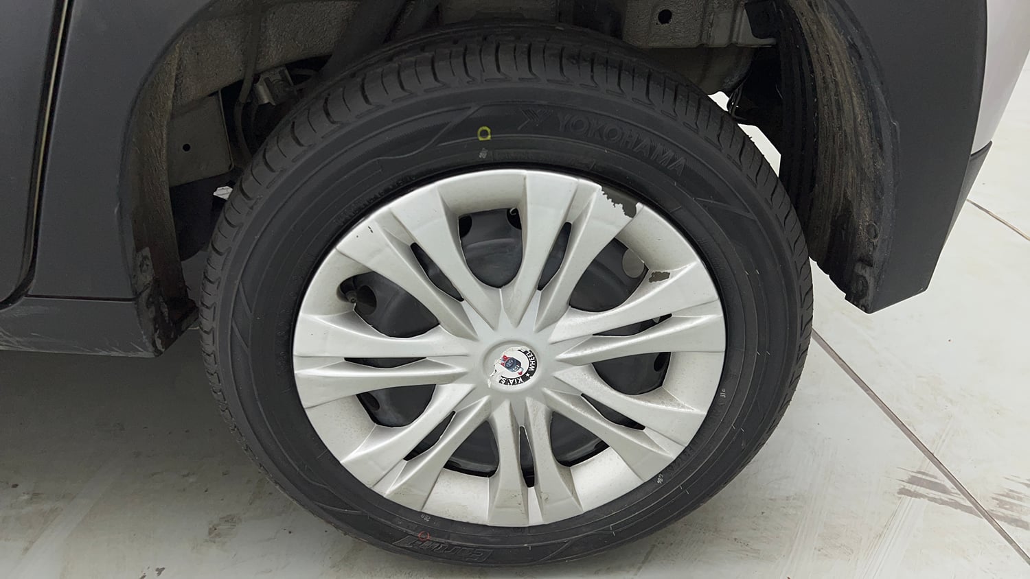Used 2018 Mahindra KUV100 NXT K6 Plus 6 STR Petrol Manual tyres LEFT REAR TYRE RIM VIEW
