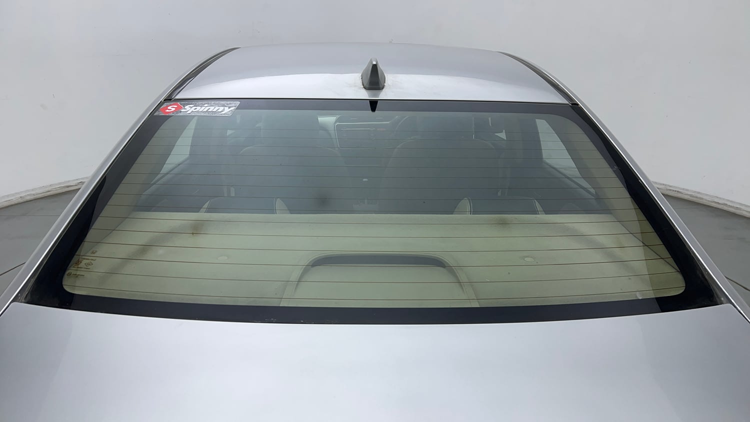 Used 2015 Honda City V Petrol Manual exterior BACK WINDSHIELD VIEW