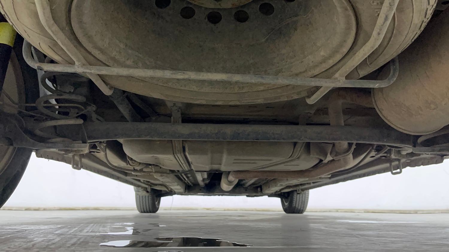 Used 2018 Maruti Suzuki Ertiga ZXI Petrol Manual extra REAR UNDERBODY VIEW (TAKEN FROM REAR)