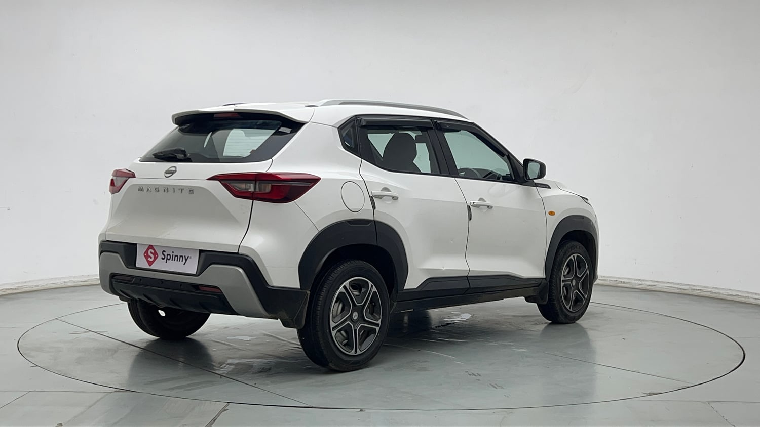 Used 2023 Nissan Magnite XE Petrol Manual exterior RIGHT REAR CORNER VIEW