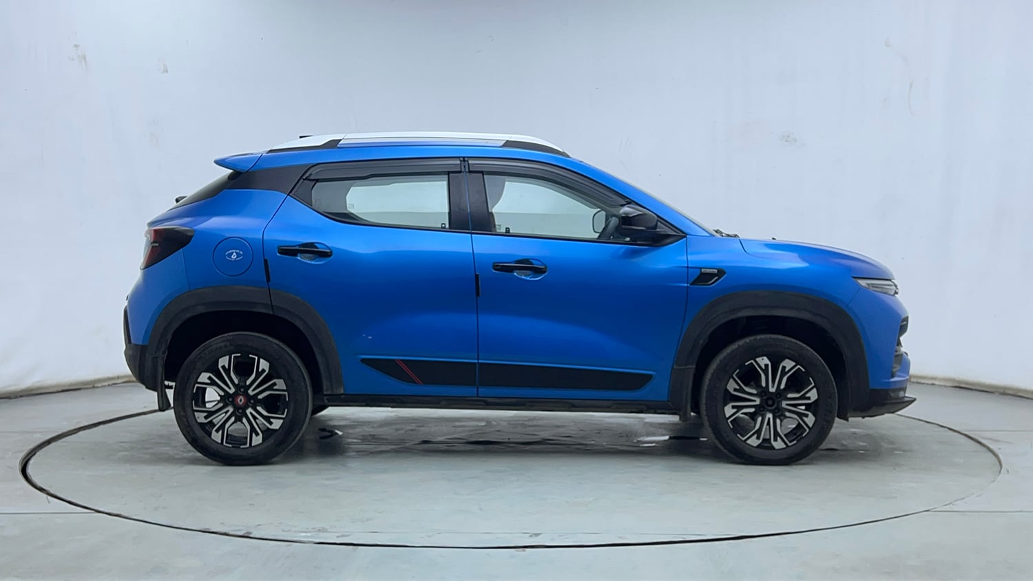 Used 2022 Renault Kiger RXZ Turbo CVT Petrol Automatic exterior RIGHT SIDE VIEW