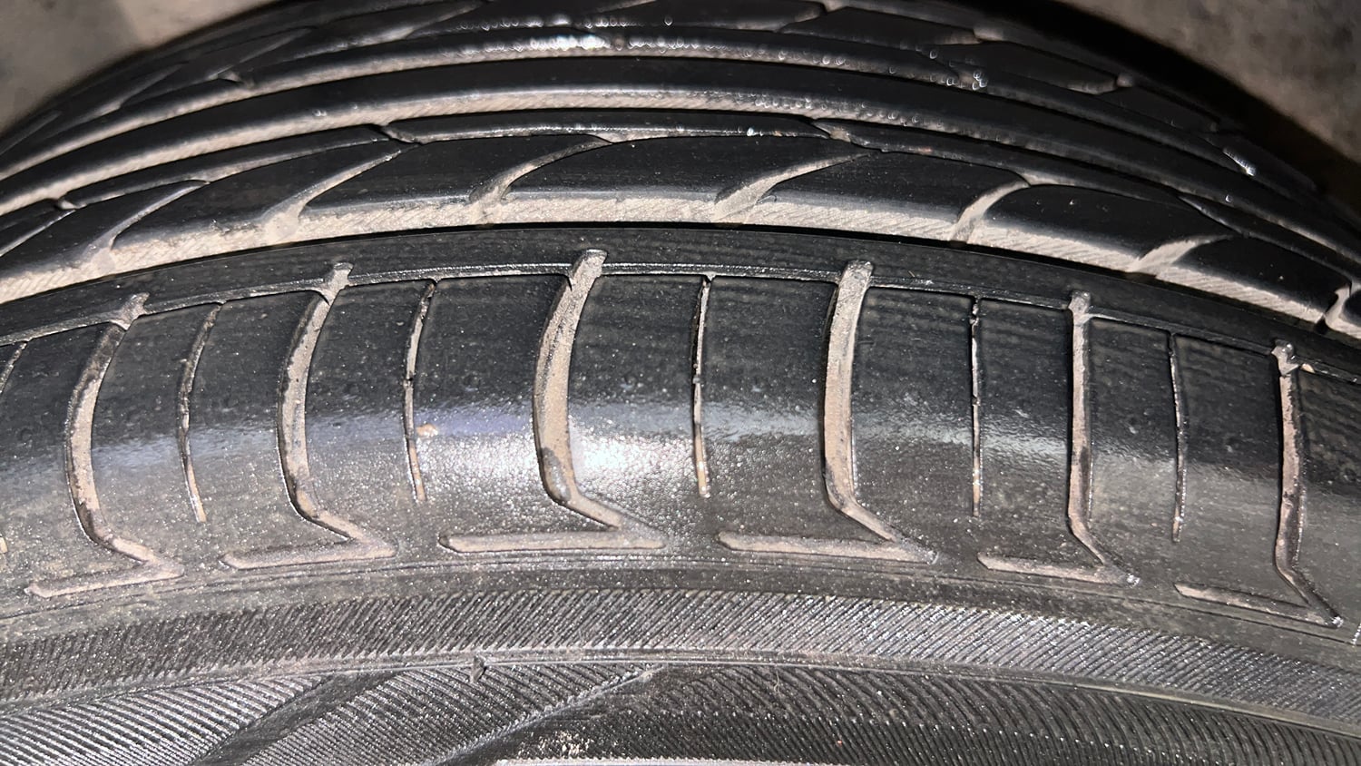 Used 2012 Honda City 1.5 E MT Petrol Manual tyres RIGHT REAR TYRE TREAD VIEW