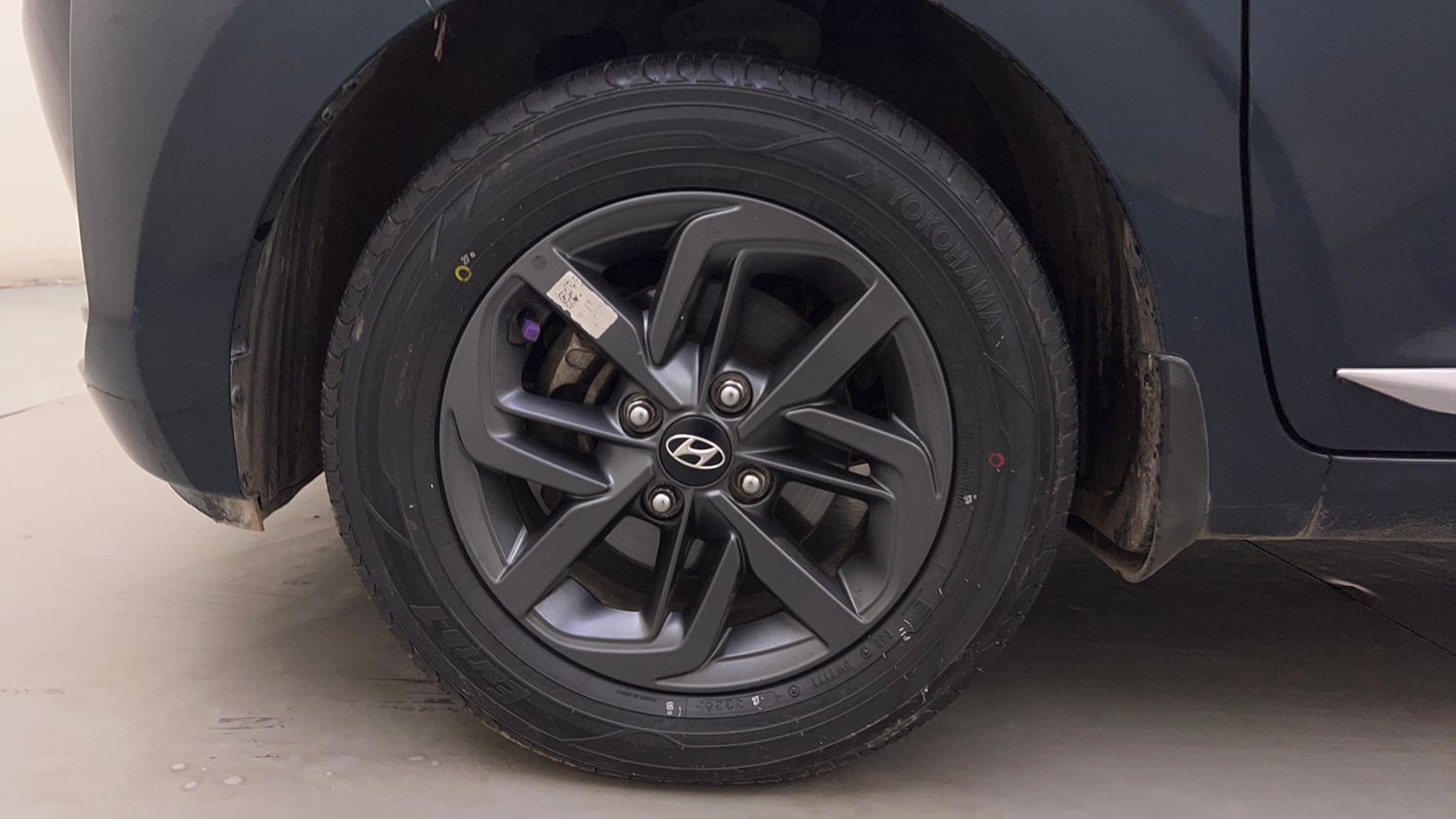 Used 2021 Hyundai Grand i10 Nios Sportz AMT 1.2 Kappa VTVT Petrol Automatic tyres LEFT FRONT TYRE RIM VIEW