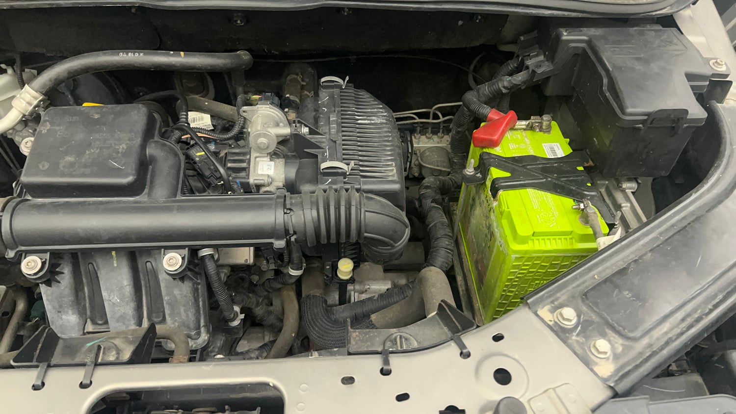 Used 2021 Renault Kiger RXT AMT Petrol Automatic engine ENGINE LEFT SIDE VIEW